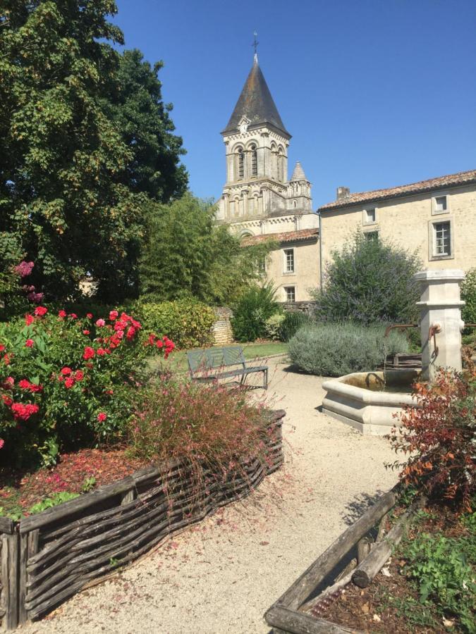 Bed and Breakfast Reves D'Autise Nieul-sur-l'Autise Exteriér fotografie